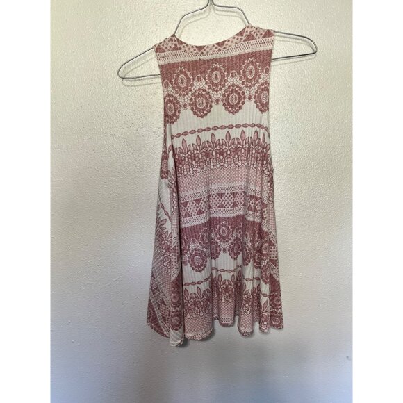 Romeo + Juliet Tank Top White Pink Geometric Stripe Womans S - Picture 2 of 4